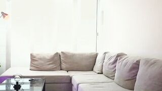 New face Hispanic stars into her porn video and gets long creampie