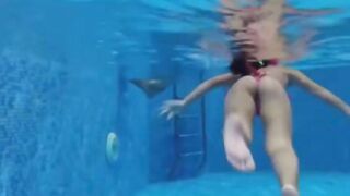 LETSDOEIT - Bombshell Swimmer Vivien Bell Seduces And Fucks Her New Homemade Trainer