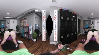 Skye Mae offer into to a stranger and liking his huge thick penis