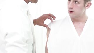 SayUncleNetwork.com - Stepdaddy seduces young gay and sucks his big cock bareback