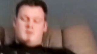 Amateur black dude bangs missionary style with hung homo