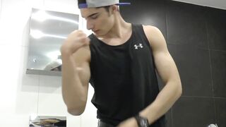Sexy muscle boy Jared Shaw striptease