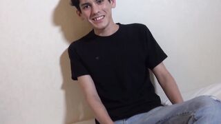 BoyzJapan.com - Asian twink Kenshin loves teasing his hard cock and balls