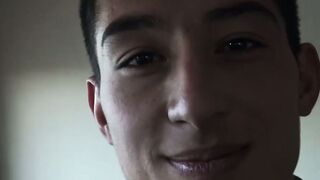 Nasty dudes Axel and Rodrigo strip their clothes to fuck each other for cash
