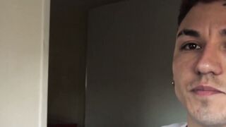 Nasty dudes Axel and Rodrigo strip their clothes to fuck each other for cash