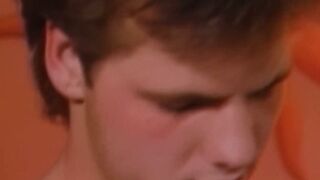 RetroDudes.com - Justin Rhodes loves every second of Steve Wright's face and ass fuck