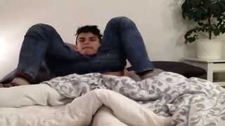 Gorgeous young dude with a tan masturbating in homemade vid