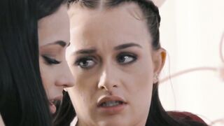MommysMasturbating.com - Stepmom teaches teen a lesson in intense lesbian sex
