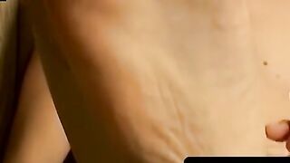 ToesXXX.com - Young skater's cock jerk off and foot beauty parade