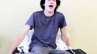 BoyObsession.com - Justin Cummings stuffs his asshole with a dildo on cam