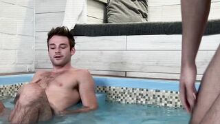 FalconsXXX.com - Handsome gay records a hot session of cock sucking and raw anal