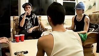 Young tattooed thugs have a foursome masturbation party