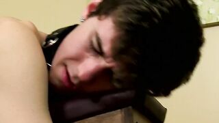 Hung twink barebacks his boyfriend after fucking his mouth