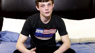 BoyObsession.com - Ricky Boxer's bisexual twink live cock stroking session