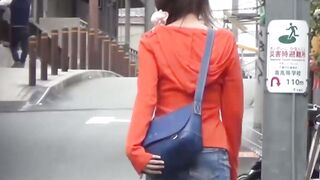 Hairy pussy asian babes hidden camera close up pissing