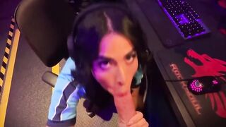 TS pro player gives horny dude and ebony a sex