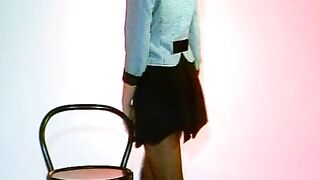 blondes 18 yo will performer werden und gibt alles