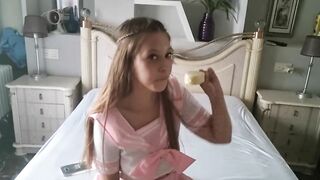 I love sucking off on a popsicle