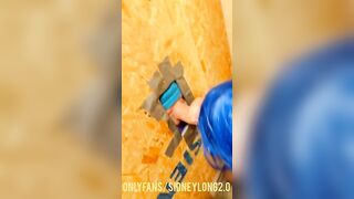 Huge dick for ex-wife into the gloryhole