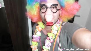 CREEP CLOWN DIPPED THIS HOE: MIA BLOW (German) -SEX-FREUNDSCHAFTEN.com