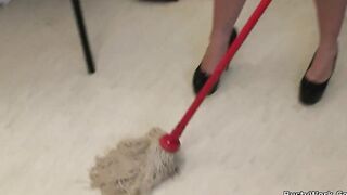 Boss fucks blonde bbw at work for cash