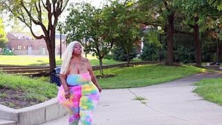 SSBBW Pear Wide Hips Walking