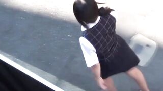 Japanese amateurs feeling helpless as they get sharked