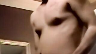 Real amateur homo gets a blowjob until shooting a cumload