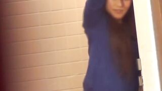 Bondage Japanese babe cant hold it and piss down her legs