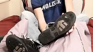 ToesXXX.com - Good looking dick rider's foot tease and solo cum
