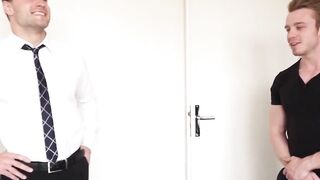 MaskXXX.com - Real estate agent barebacked by muscular homo customer with ease