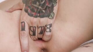JoymiiXXX.com - Dean Van Damme's muscular thrusts dominate Simon Kitty post blowjob