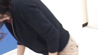 Adorable Japanese pissing her panties and fills the cup