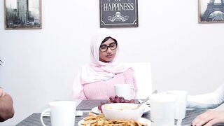 Arabian MILF and teen share rock solid cock with pleasure
