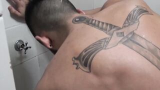 Muscular tatted dude Licho slobbers my friends cock until he explodes cum