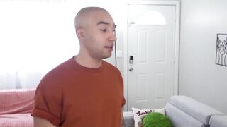 Busty milf Lauren Phillips offers pussy to get penetrated by bald guy Oliver Davis