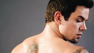 Fierce Dakota Payne tongue fucks with bearded Beau Butler