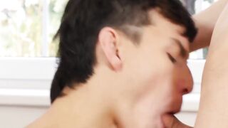 Adorable twinks Maxxie Rivers and Dennis O' Bryan bareback relentlessly