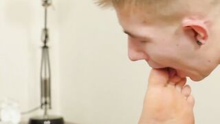 GuysToeSucking.com - Dale Madden's toe sucking before raw anal action