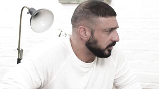 Relaxing headshrink session and sex