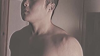 KawasakiYoshi.com - Japanese muscle hunk Kosuke bound and helpless against Shibari ma