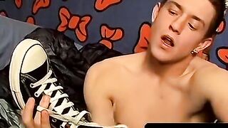 ToesXXX.com - Young feet worshiper's toy play and cumshot