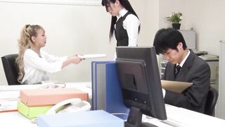 MILF Japanese manager trains the new girl regarding hardcore fucking