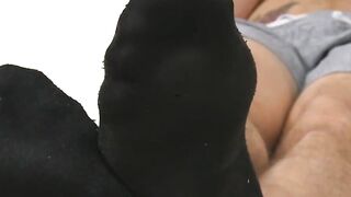 MaleFeetXXX.com - Feet fetish jock invites you into a sensual fantasy