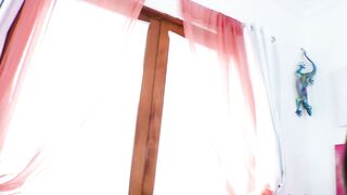 NYMPHO Tiny babe Mia Moore wants to get wrecked