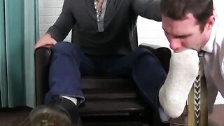 MaleFeetXXX.com - Beau Reed's ultimate feet licking experience