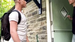 Giving my daring stepuncle James Keresford a blowjob that he will never forget Hoe 2