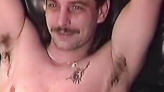 MenWorkinXXX.com - Tattooed Tim is an easy going dude who loves to masturbate
