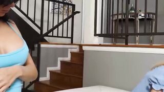 Aroused MILF Crystal Rush thoroughly cleans my pussy with her tongue