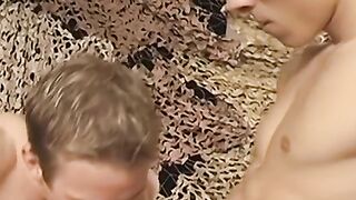 Tattooed handsome Jason Raze mutually jerks dick with twink